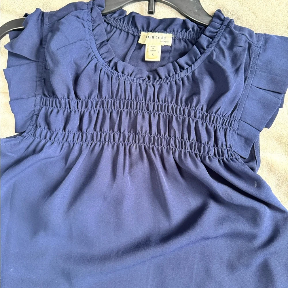 ⚠️Elegant Navy Blouse⚠️ - Picture 3 of 3